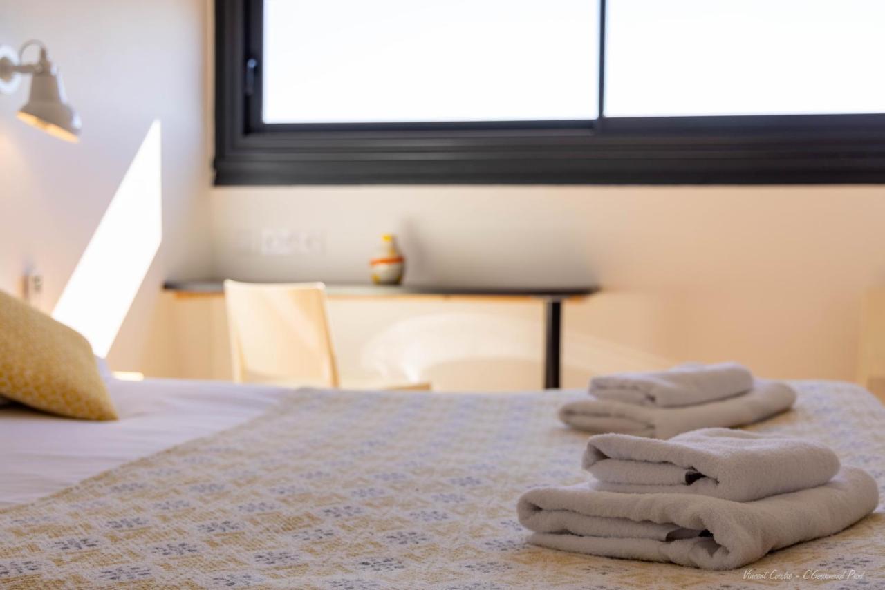 Logis Hotels - Le Bellaroc - Hotel 2 Etoiles Et Restaurant 로카마두르 외부 사진