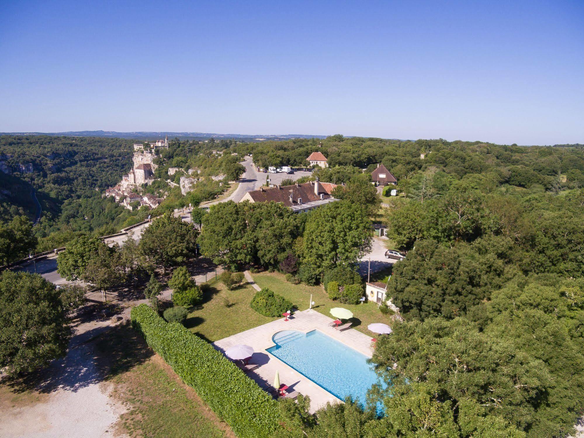 Logis Hotels - Le Bellaroc - Hotel 2 Etoiles Et Restaurant 로카마두르 외부 사진