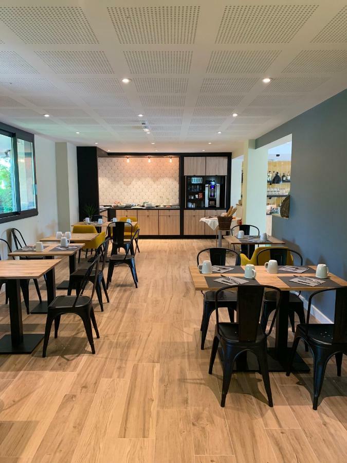Logis Hotels - Le Bellaroc - Hotel 2 Etoiles Et Restaurant 로카마두르 외부 사진